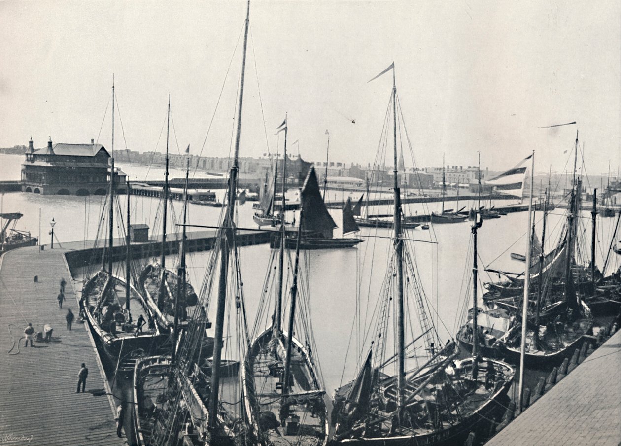 Lowestoft - The Harbour and Parade, 1895 od Unbekannt