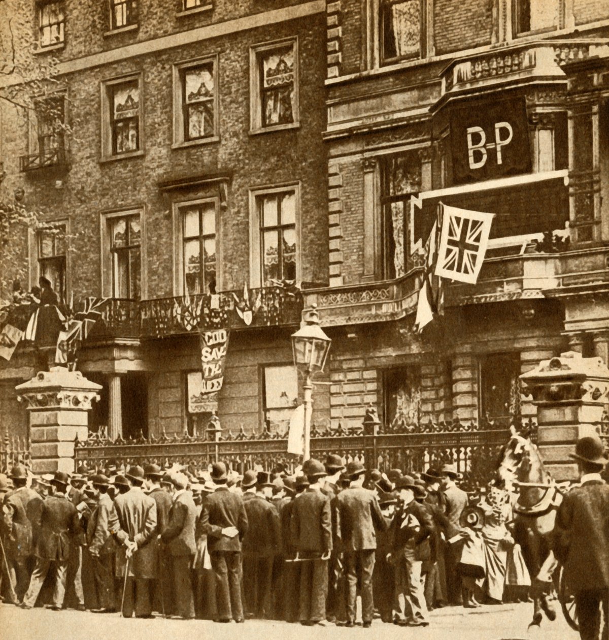 Mafeking Relieved, 1900, 1933. od Unbekannt