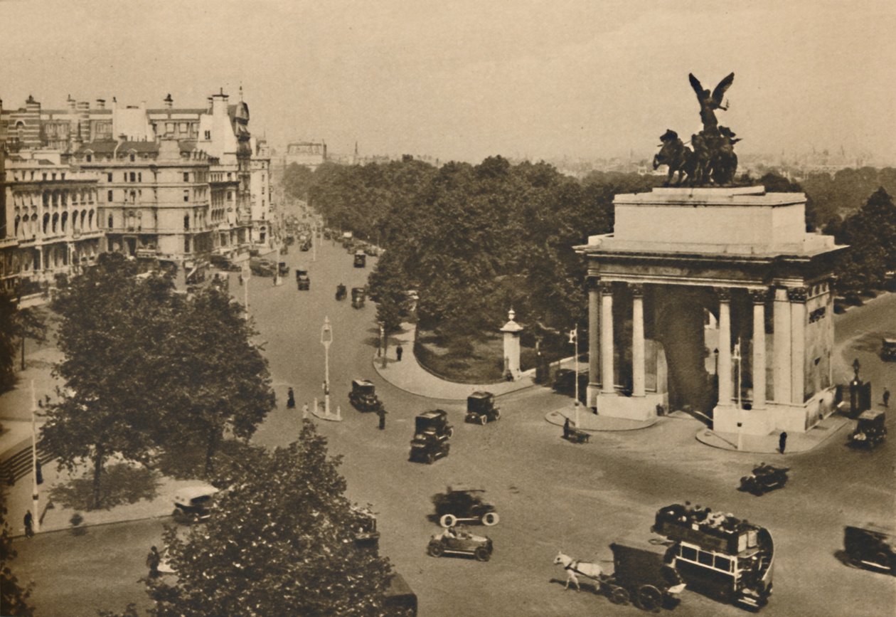 Piccadilly a Quadriga of Constitution Hill, c1935. od Unbekannt