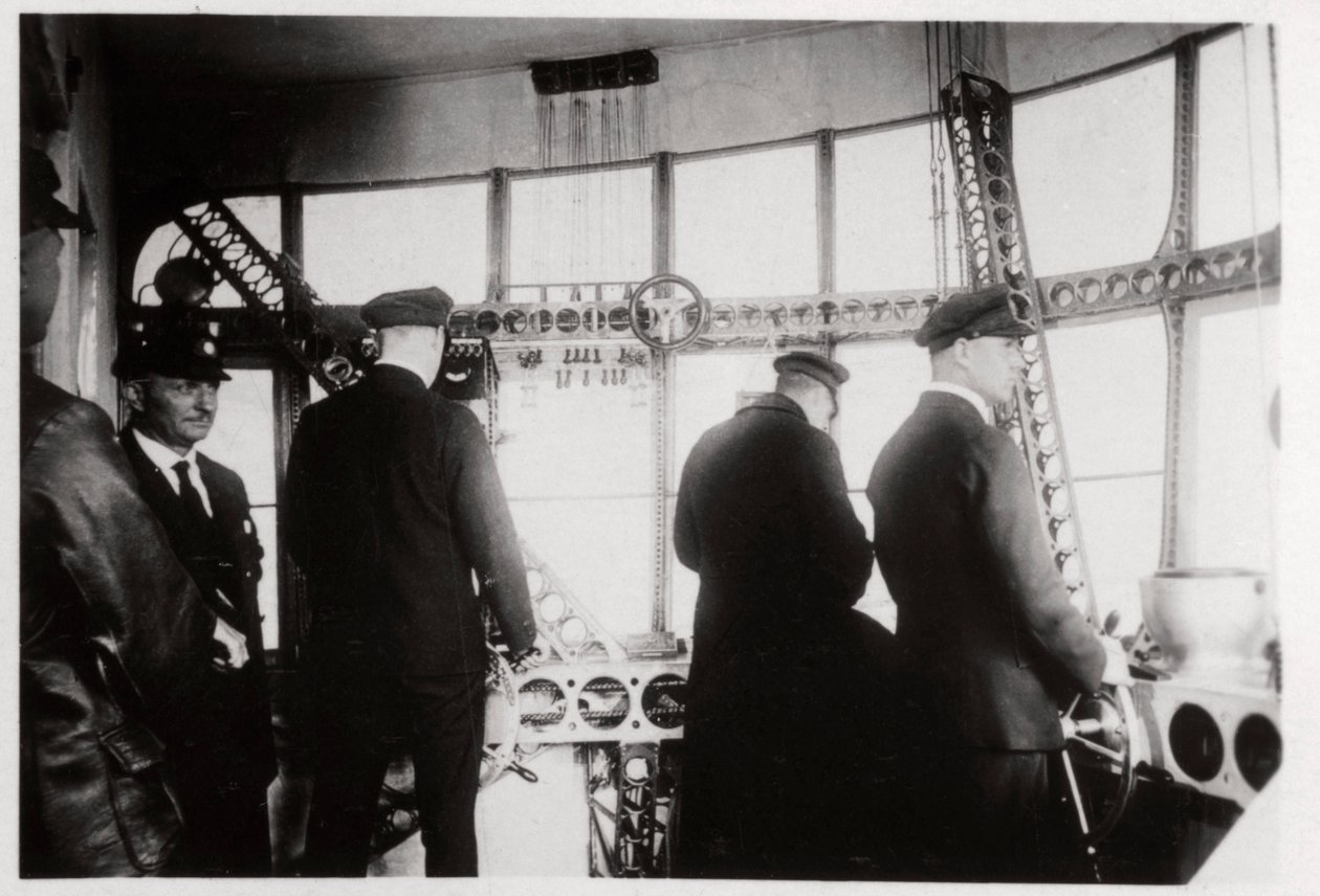 Prostor pro piloty, Zeppelin LZ 127 Graf Zeppelin, 1933 od Unbekannt