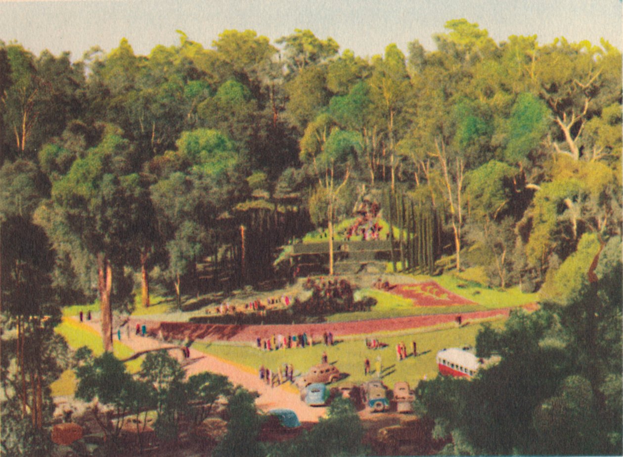 Shrine of Remembrance, Araluen, c1947. od Unbekannt