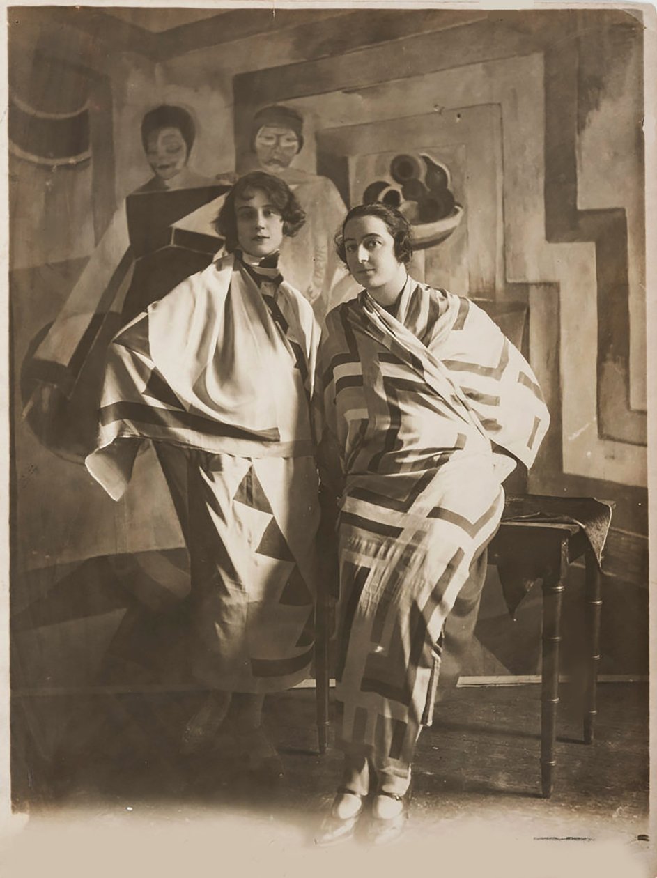 Sonia Delaunay ve svém studiu , c. 1924. od Unbekannt