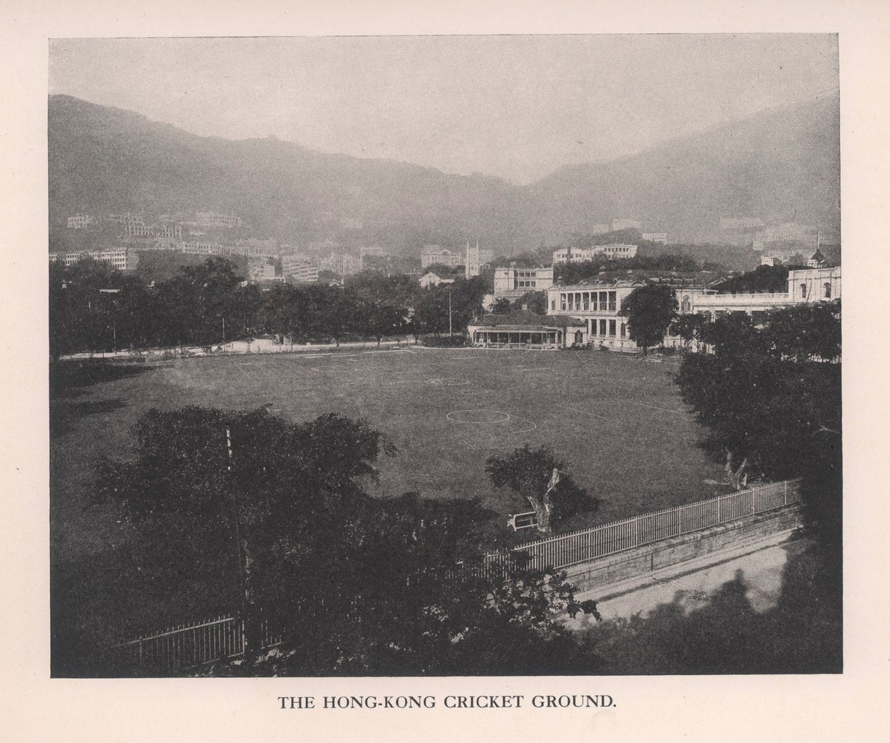 Kriketové hřiště v Hong Kongu, 1912. od Unbekannt