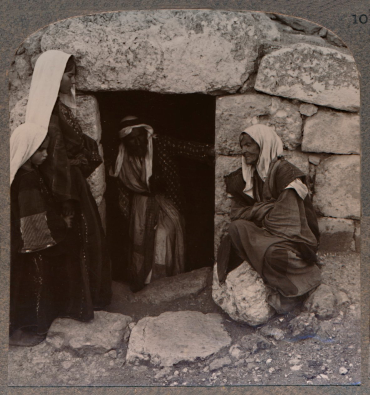 Lazarova hrobka, Bethany, c1900 od Unbekannt