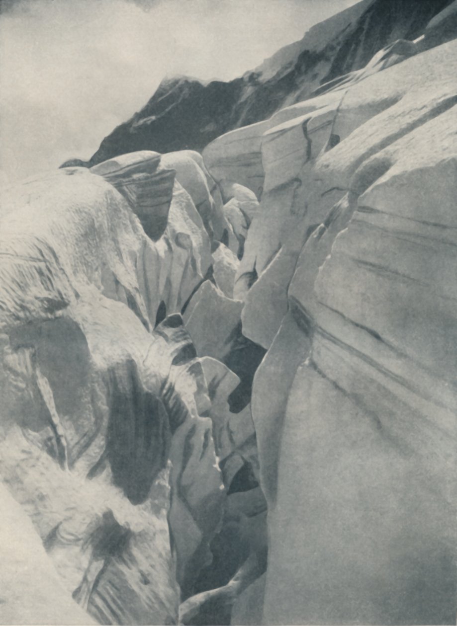 Yawning Crevasse By The Bergli Above Grindelwald, c1935 od Unbekannt
