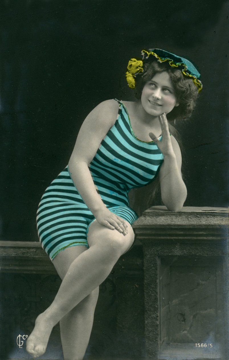 Žena v plavkách, c. začátek 1900 (pohlednice) od Alec Hunter