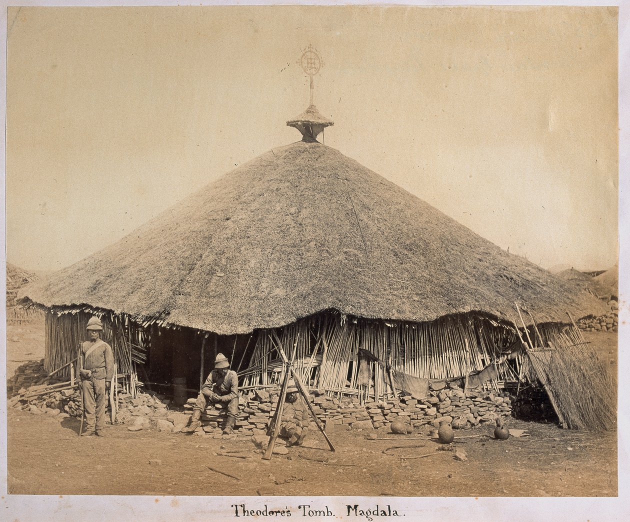 „Theodorova hrobka“, Magdala, Habeš od Unknown photographer