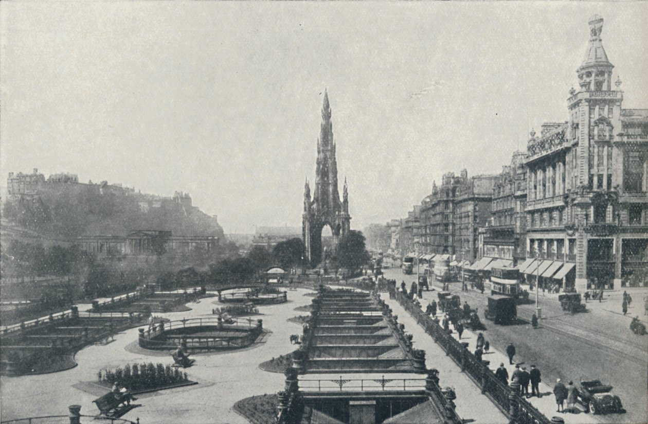 Princes Street, Edinburgh, 1910 od Valentine and Sons Ltd