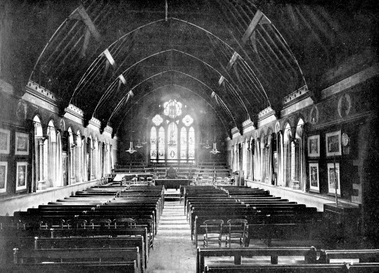Škola, Uppingham, Rutland, 1924-1926. od Valentine and Sons Ltd