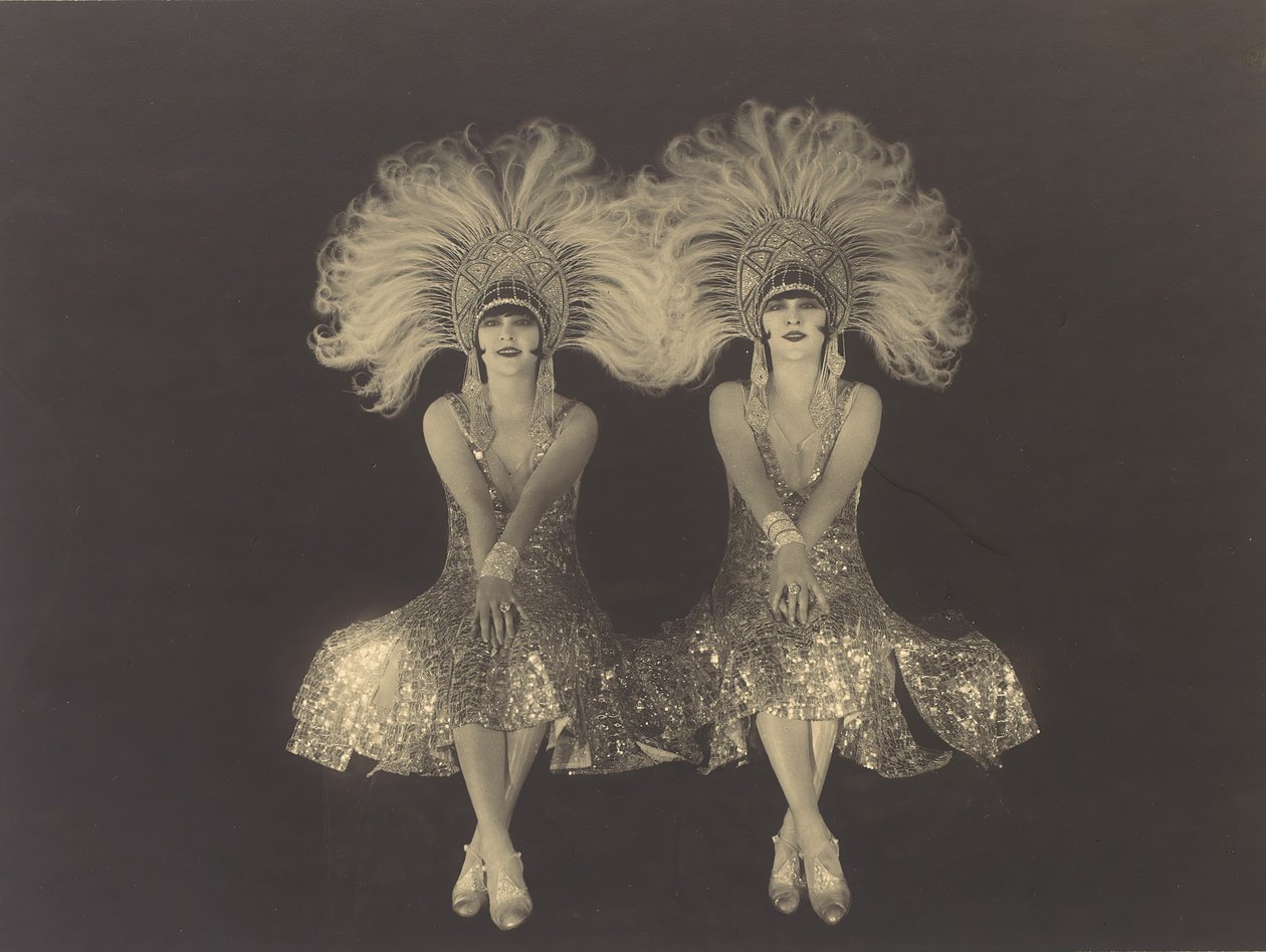 The Dolly Sisters, 20. léta 20. století. od Walery