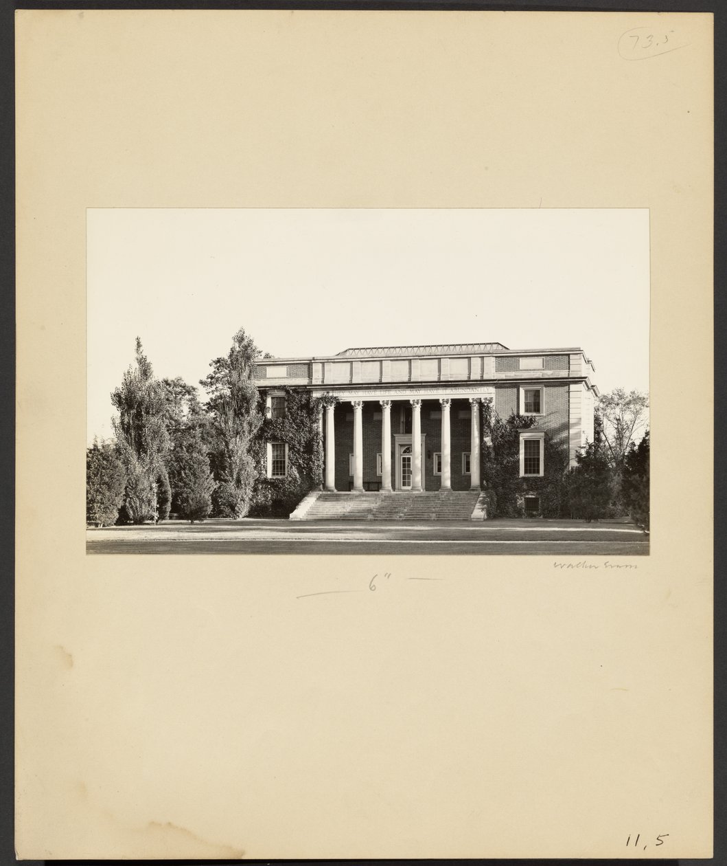 [Wheaton College: The Library (1923)] od Walker Evans