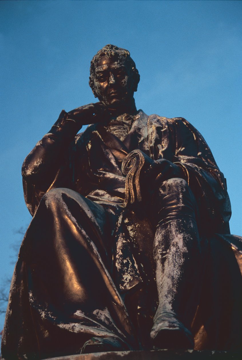Detail sochy Dr. Edwarda Jennera 1749-1823 bronz viz také 155198 od William Calder Marshall