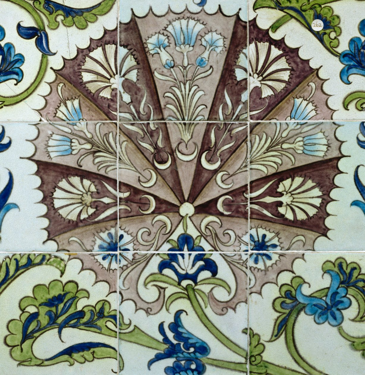 Dlaždicový panel s květinovým vzorem (keramika) od William de Morgan