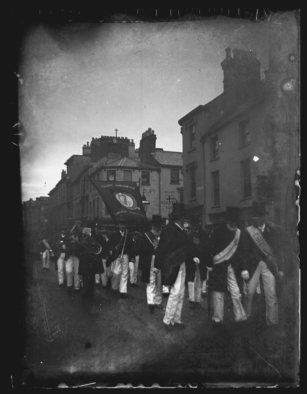 Hibernian Society Procession, Cardiff, 1892. od William Booth