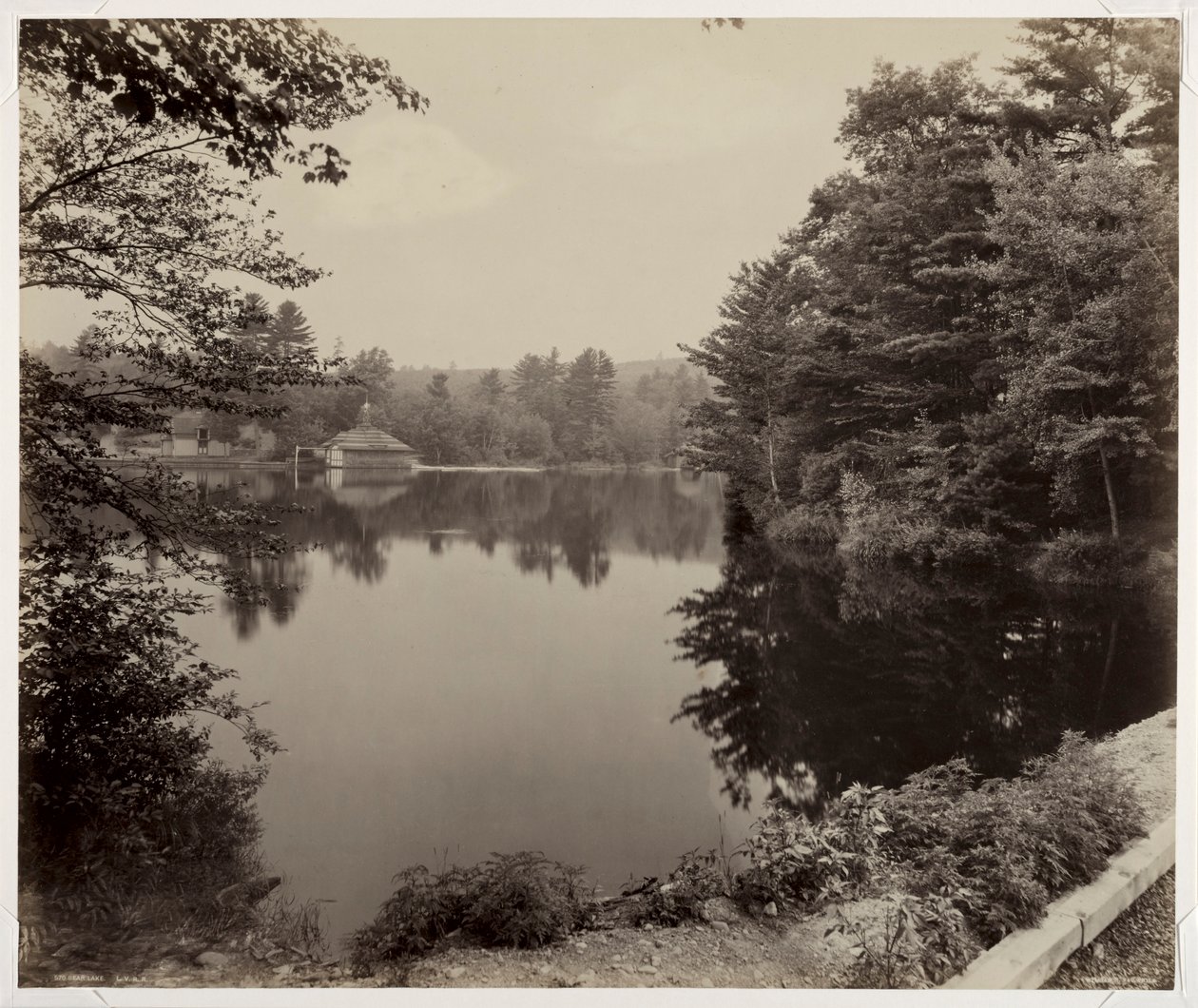 Bear Lake, LVRR, c. 1898-1899. od William H. Rau