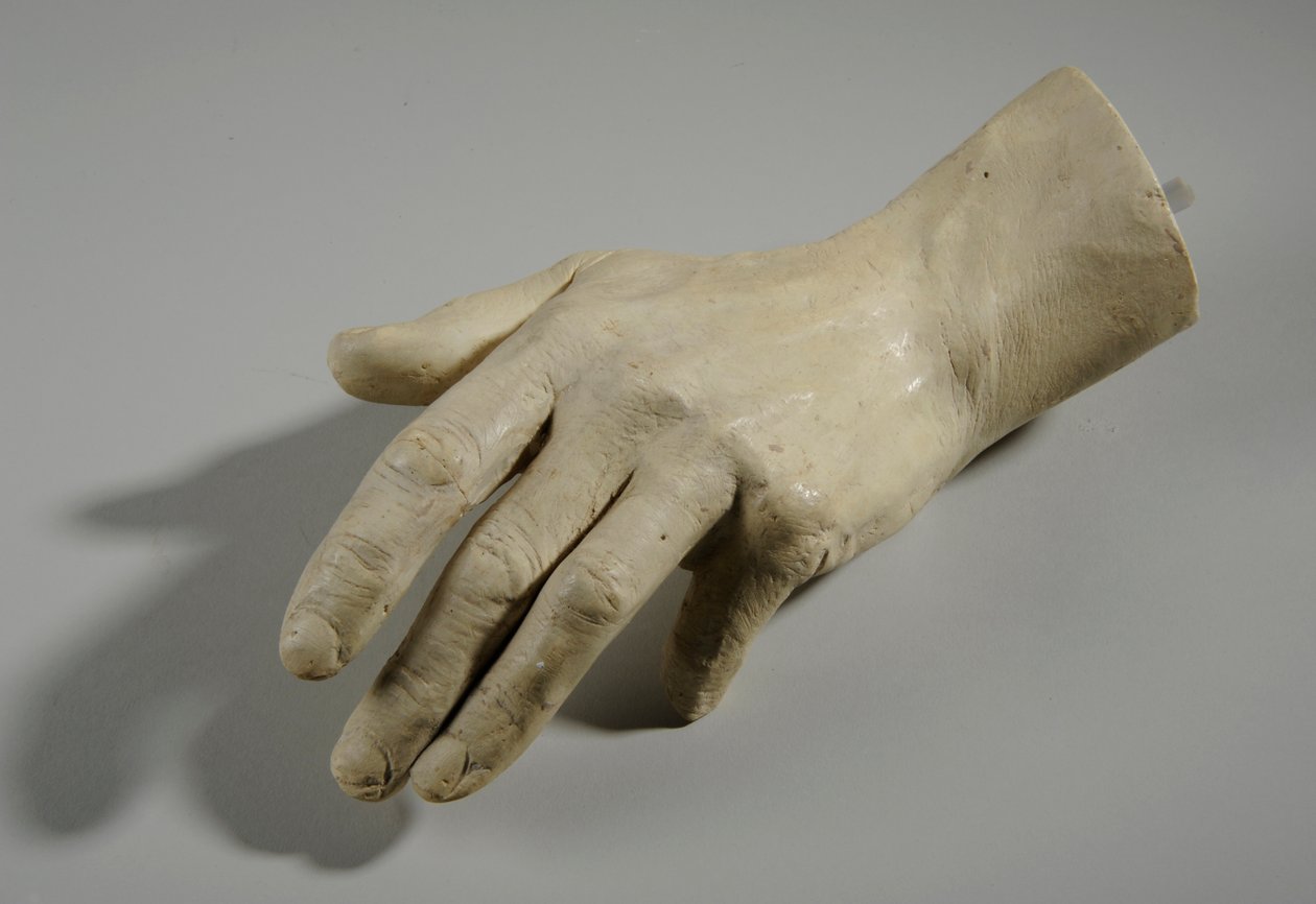 Odlitek ruky od William Hamo Thornycroft