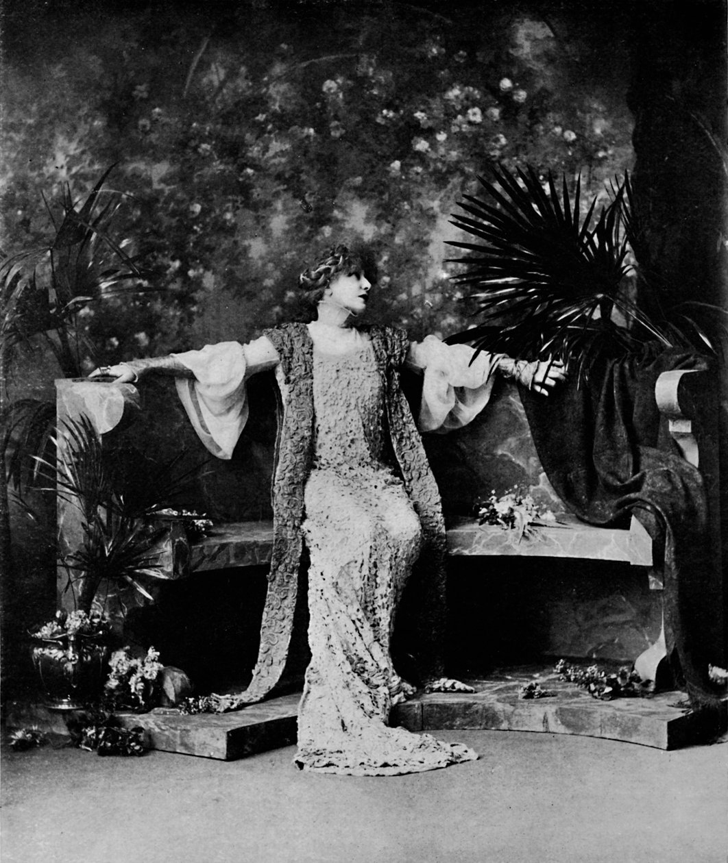 Madame Sarah Bernhardt, 1914. od William and Daniel Downey