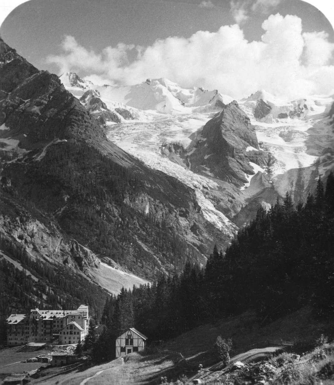 Hotel v Trafoi, Itálie, c1900. od Wurthle and Sons