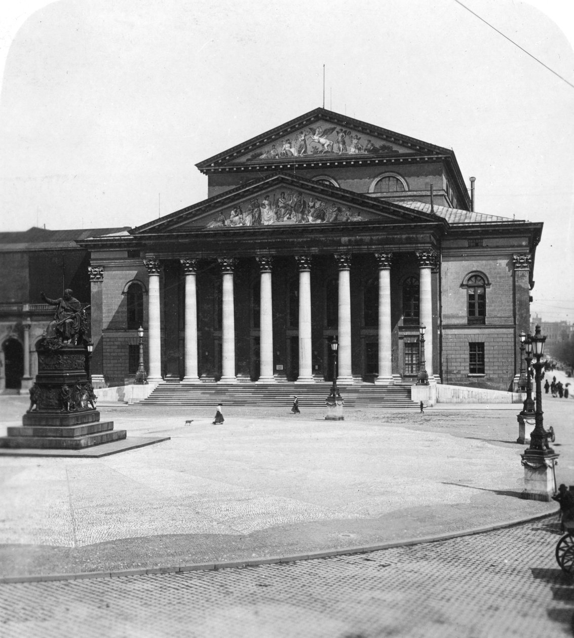 Národní divadlo, Mnichov, Německo, c1900. od Wurthle and Sons