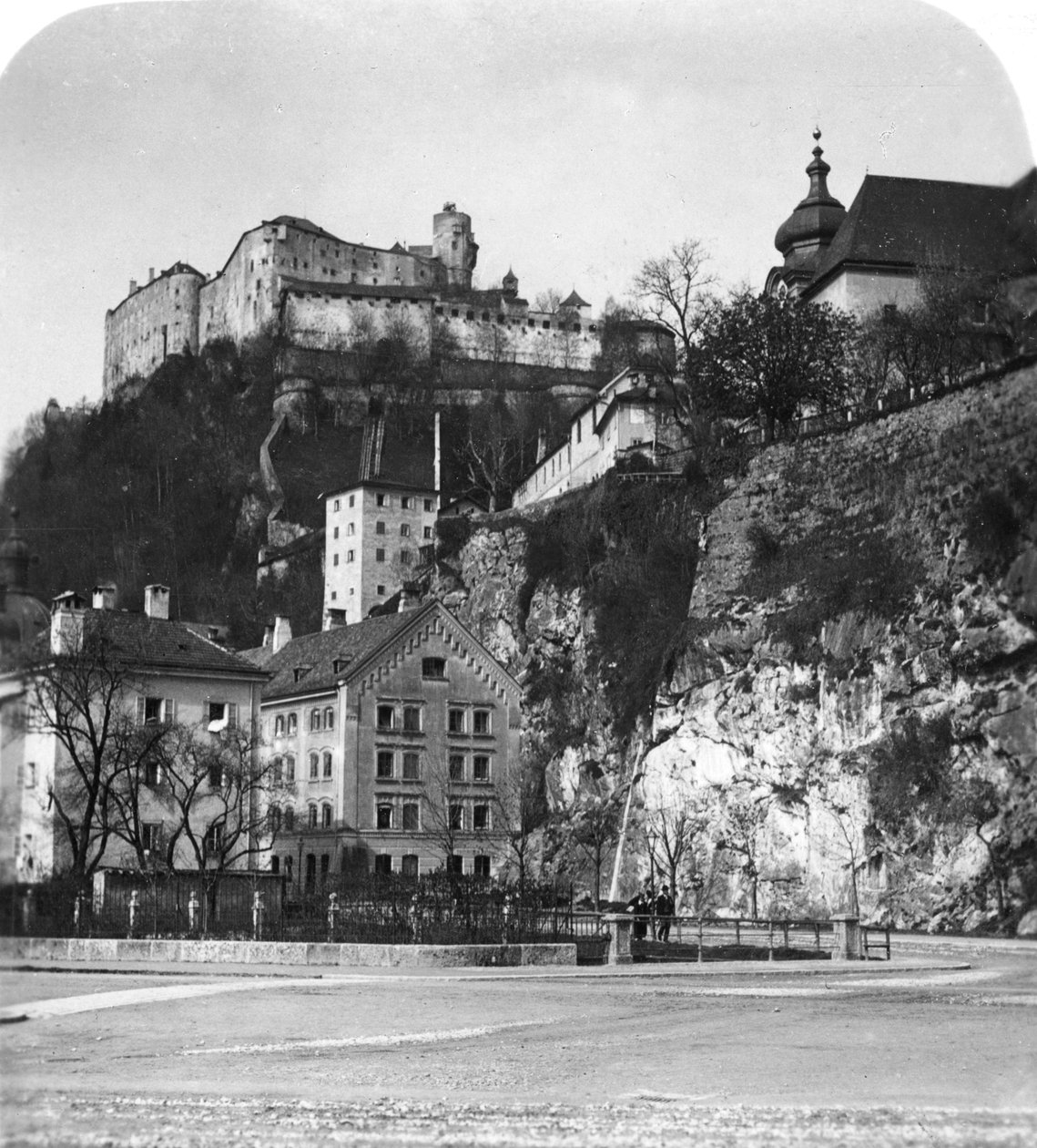 Opatství Nonnberg, Salzburg, Rakousko, c1900. od Wurthle and Sons