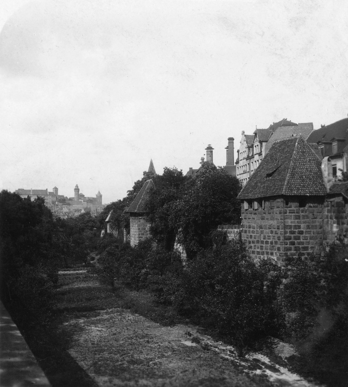 Norimberský hrad, Norimberk, Německo, c1900. od Wurthle and Sons