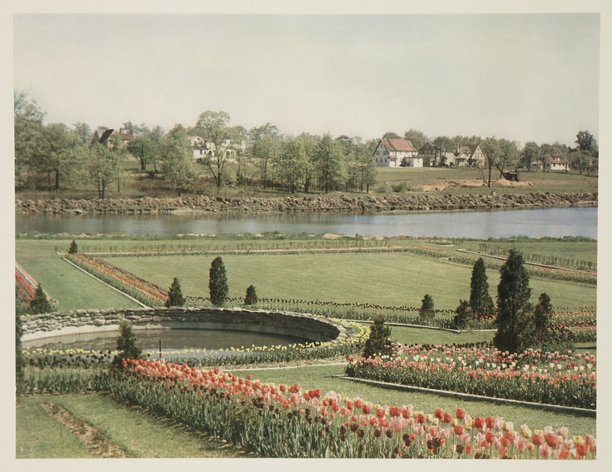 Americká předměstská scéna, c 1928 od John Pardon