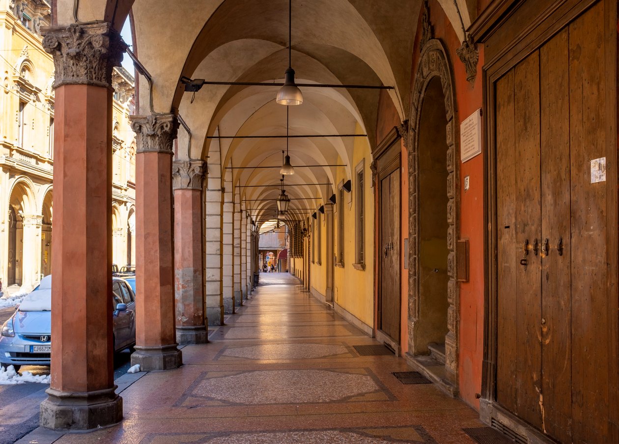 Via Galliera, Bologna, Itálie (foto) od . .