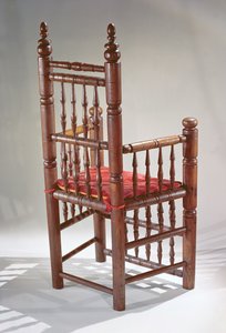 Židle Brewster (dřevo a textil)