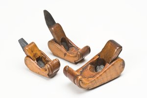 Tři houslařská letadla, konec 18. století (zimostráz)
