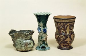 Vázy Doulton, 80. léta 19. století, (kamenina)
