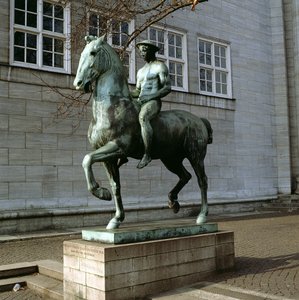 Jezdec, 1908 (bronz)