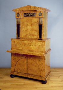 Secretaire Bookcase, (karelské březové dřevo)