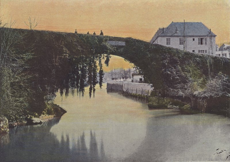 Betharram, Le Pont (barevná fotografie) od (after) French Photographer