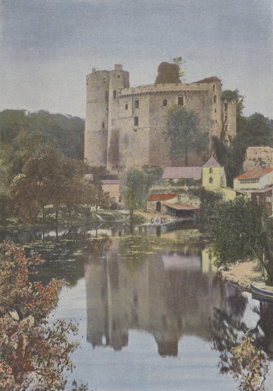 Clisson, zámek (barevné foto) od (after) French Photographer