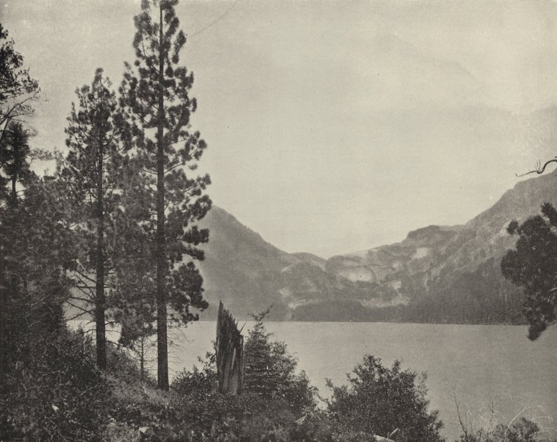 Emerald Bay, Lake Tahoe (černobílá fotografie) od American Photographer (after)