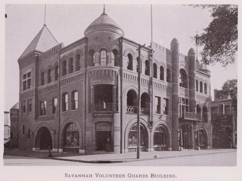 Budova dobrovolných stráží Savannah (černobílá fotografie) od American Photographer (after)