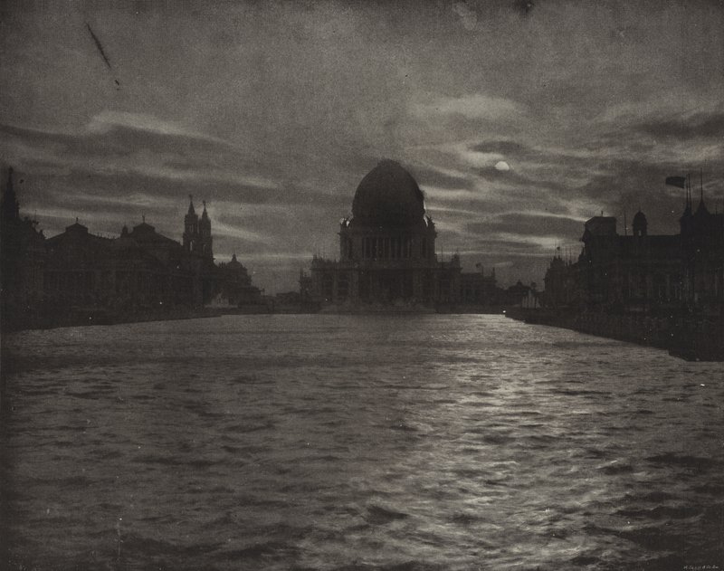 The Grand Basin by Moonlight od American Photographer