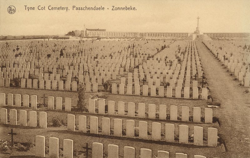 Hřbitov Tyne Cot v Passchendaele od Belgian Photographer