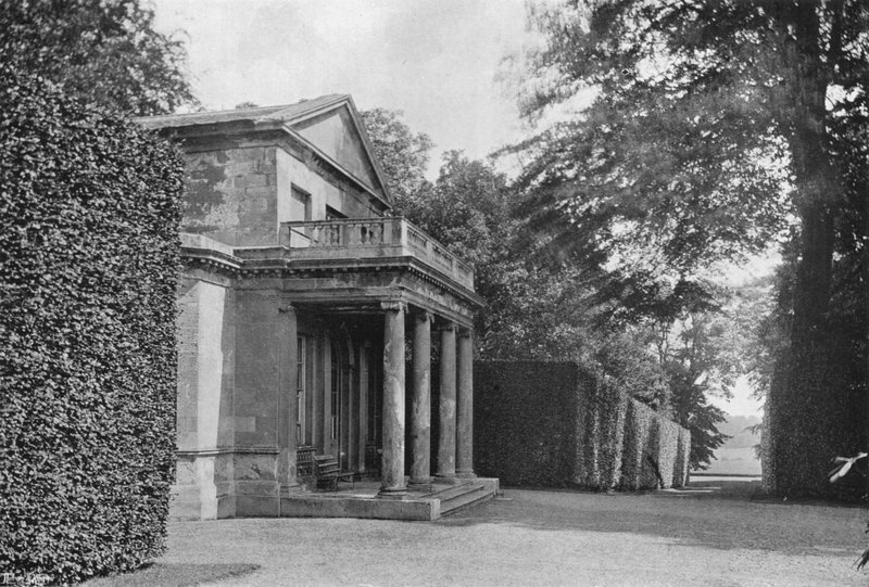 Kaple od Charles Latham