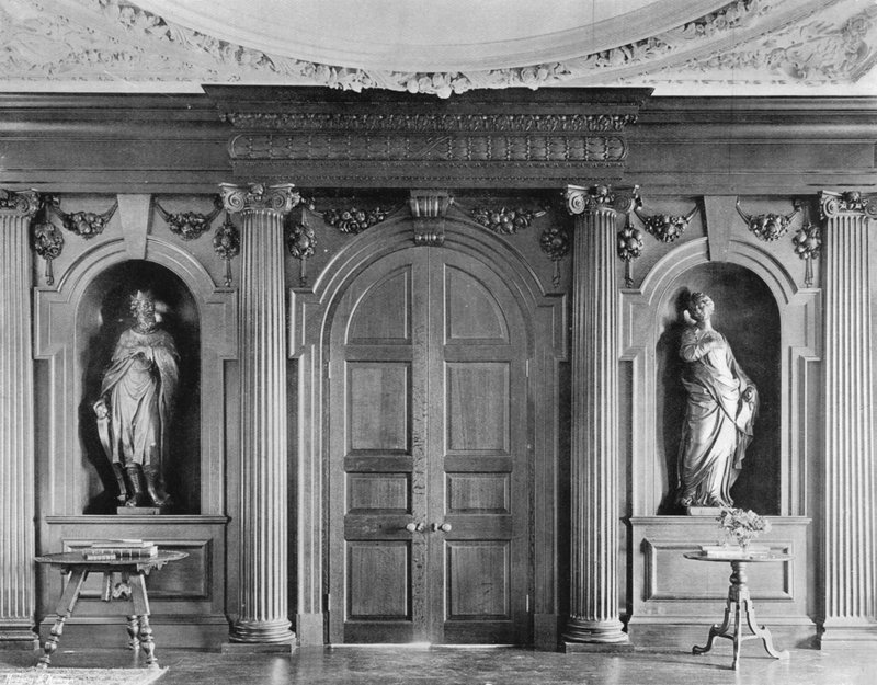 The Hall Door: Exit od Charles Latham