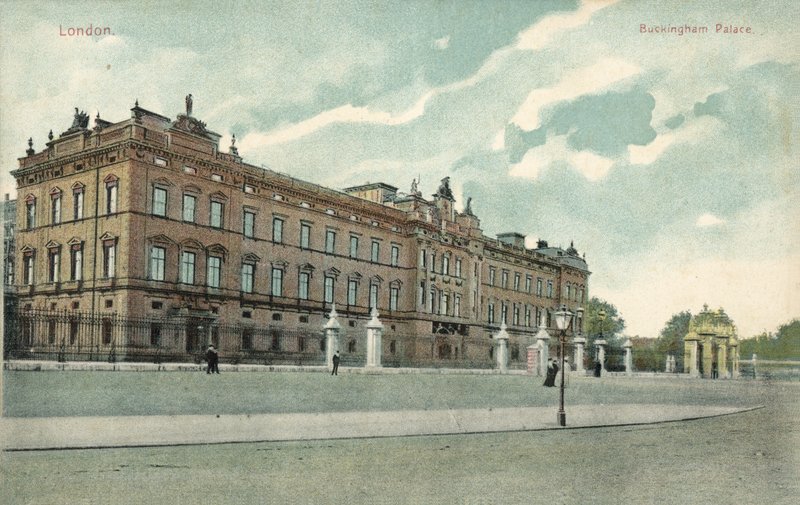 Buckinghamský palác, Londýn (barevné foto) od English Photographer