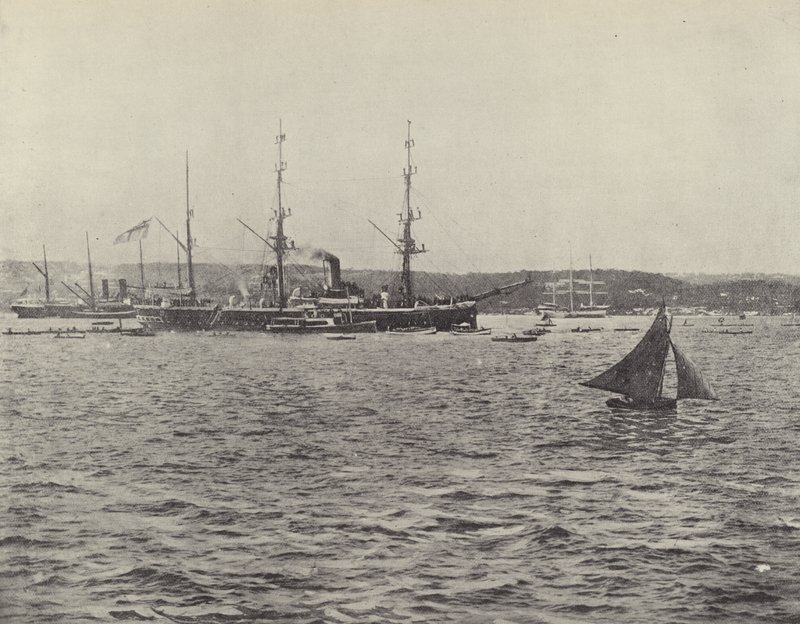 Odlet HMS Calliope od English Photographer