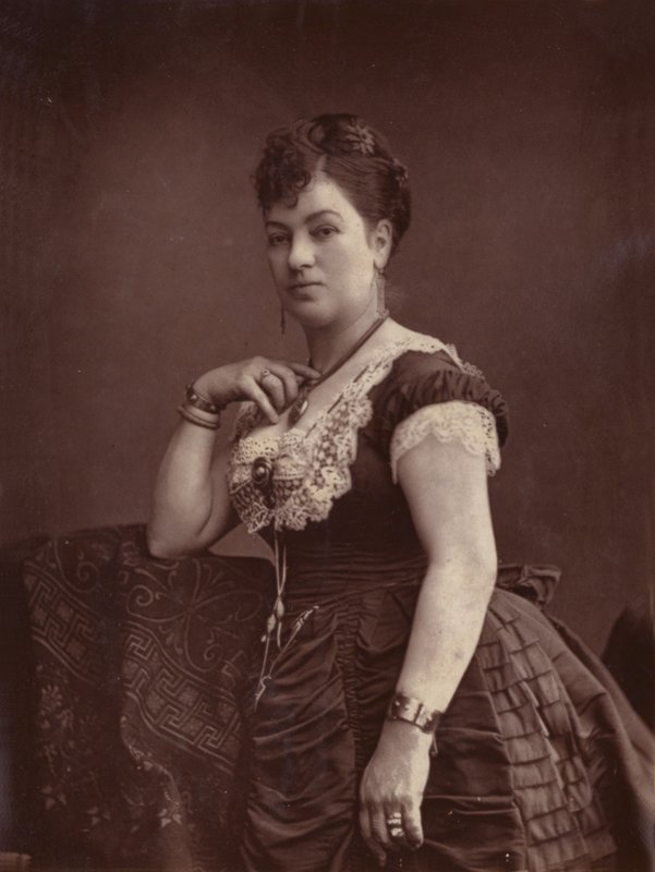 Elinor Buftonová od English Photographer