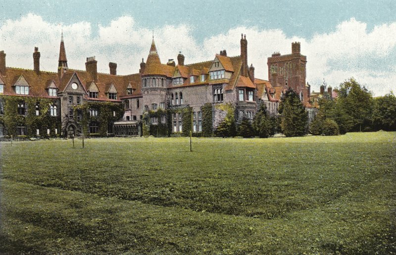 Girton College od English Photographer