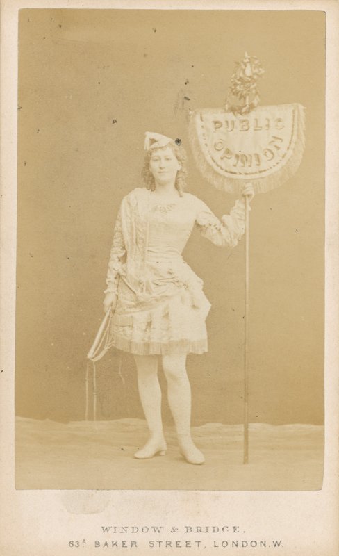 Helen Howard od English Photographer