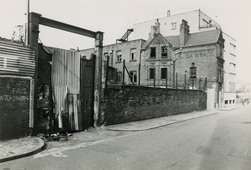 Jack Rozparovač: Durward Street od English Photographer