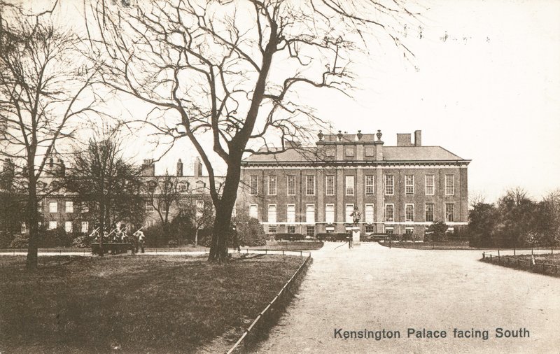 Kensingtonský palác orientovaný na jih od English Photographer