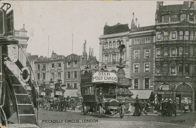 Piccadilly Circus, Londýn od English Photographer