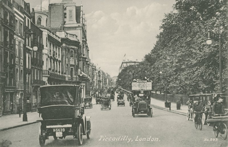 Piccadilly, Londýn od English Photographer