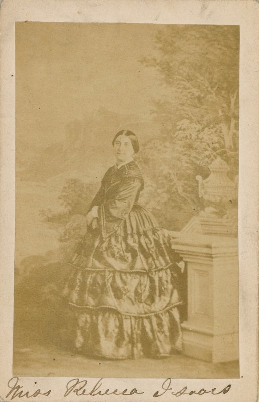Rebecca Isaacsová od English Photographer